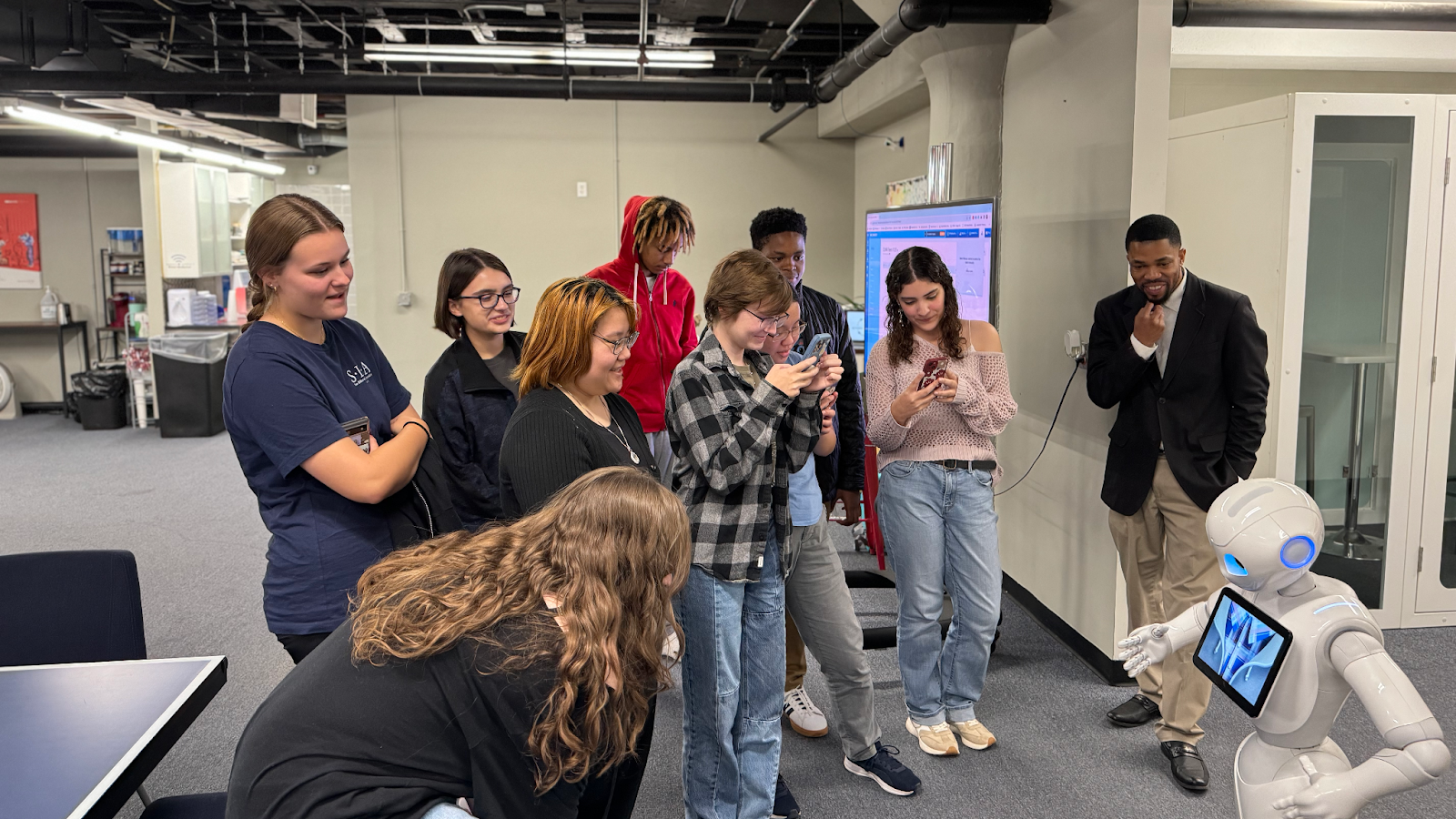 ClimaTeens visit MassRobotics – MassRobotics
