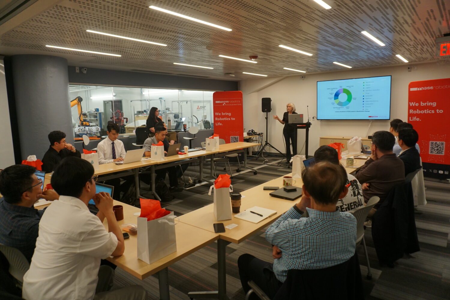 MassRobotics Hosts KAIST Global Commercialization Center (GCC) Startups for International Immersion Program