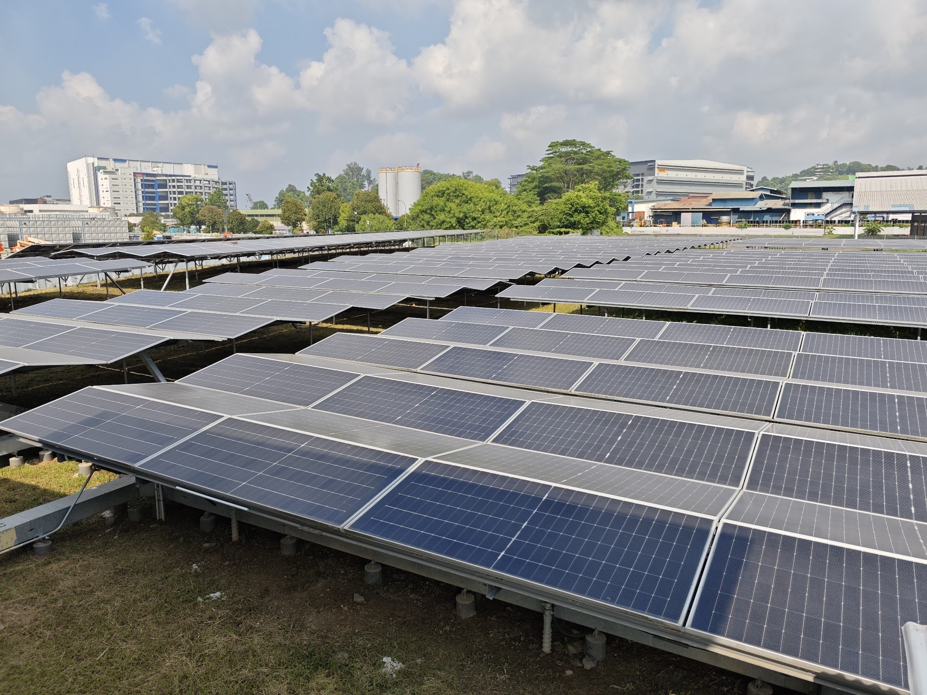 Solar Anywhere: Maximizing Energy In Singapore’s Land Scarce Island