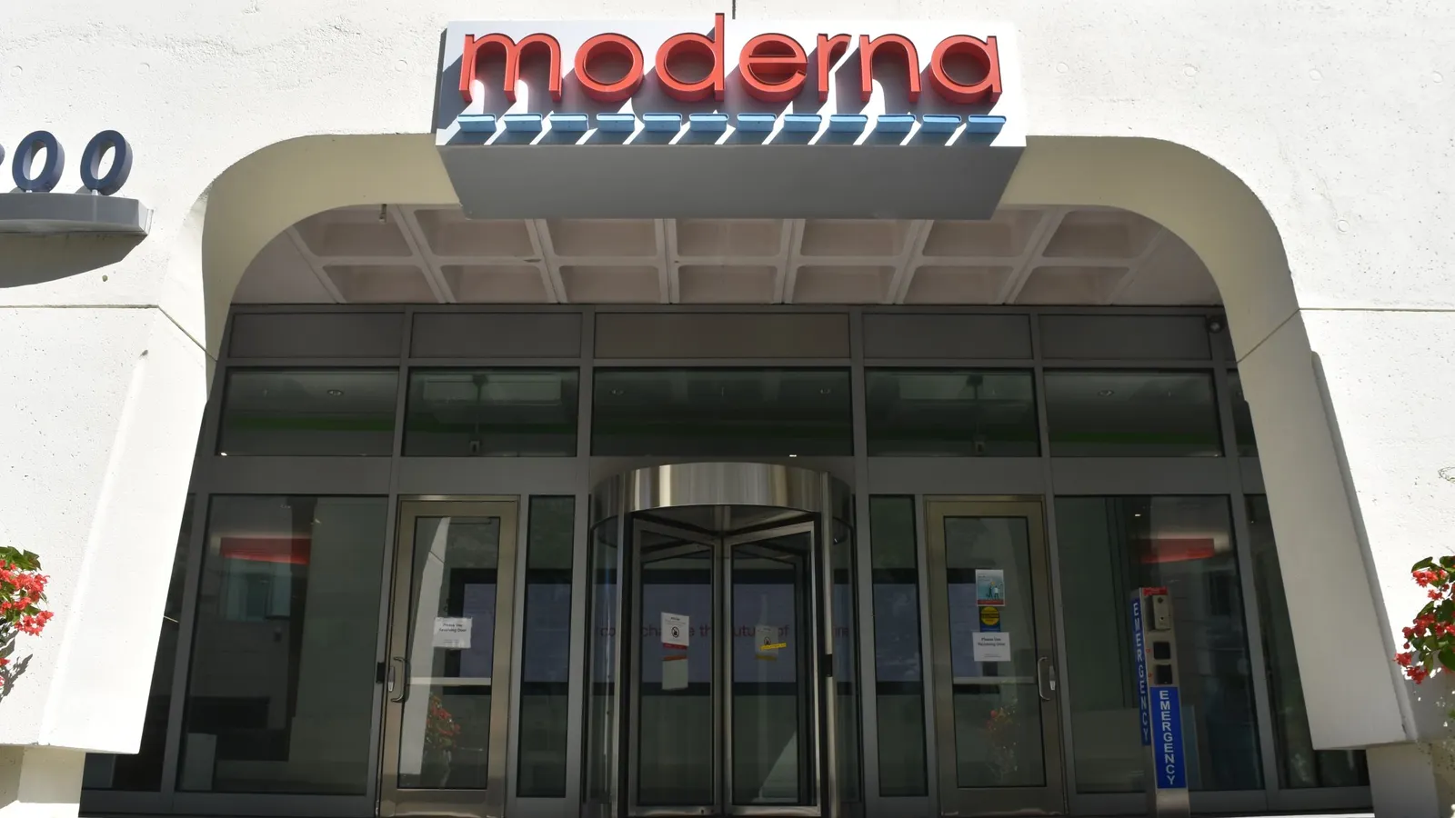 Moderna COVID vaccine gets full approval for children